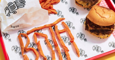 Both burgers and buns – Η Νέα Πεντέλη αποκτά το δικό της burger spot