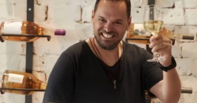 Μάριος Τσαχπίνης – Ο άνθρωπος πίσω από το Mario της Πάρου